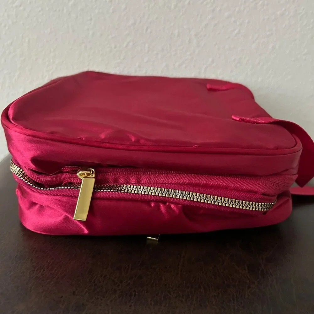 Joy Clean And Chic Expandable Toiletry Case Lipstick Red NWT